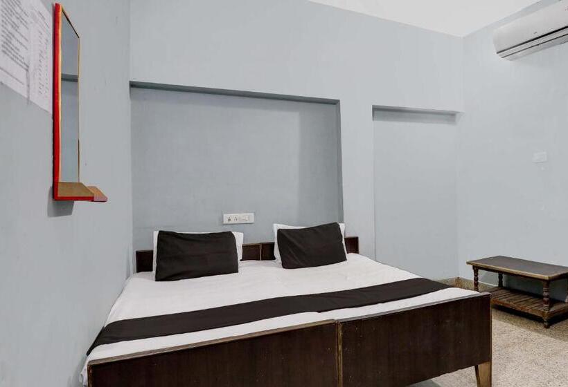 Spot On Sky Blue Hotel 2