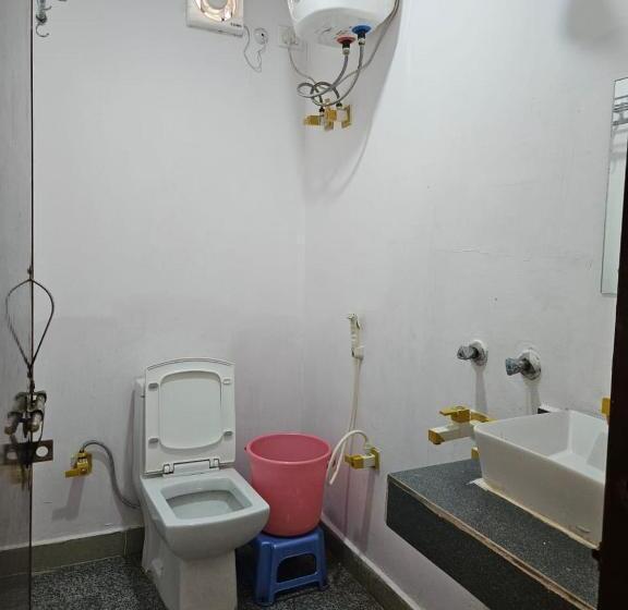 منتجع Vrindavan Suites