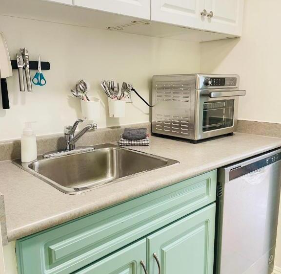 1bedroom With 2 Queen Heated Parking