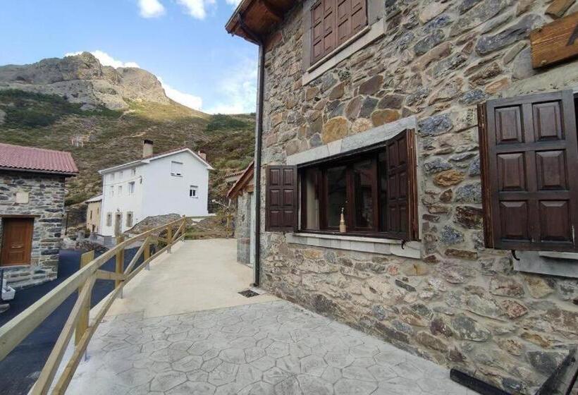 Albergue Las Escuelas