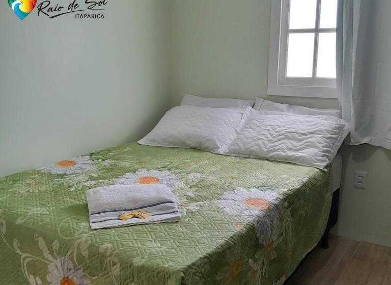ユースホステル Pousada Raio De Sol   Ilha De Itaparica  Catu á 150 M Da Praia