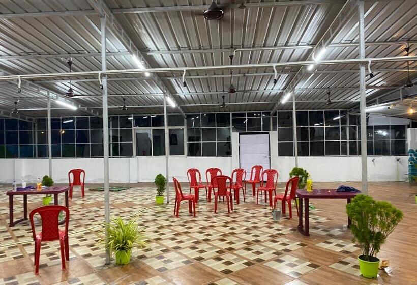 旅馆 Sai Anjali Convention