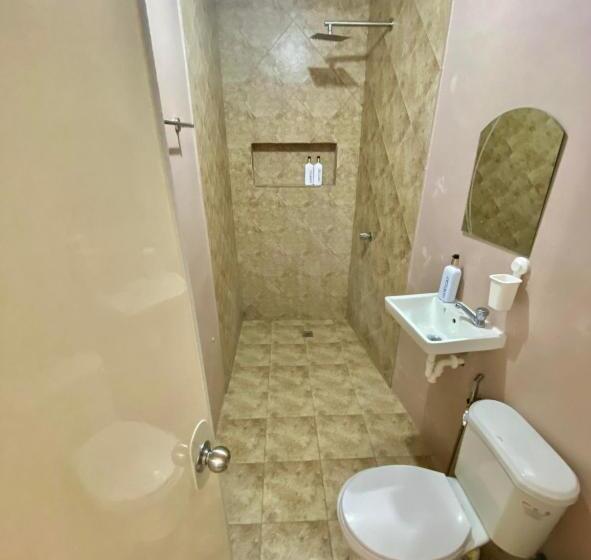 호스텔 Seaesta Beach House