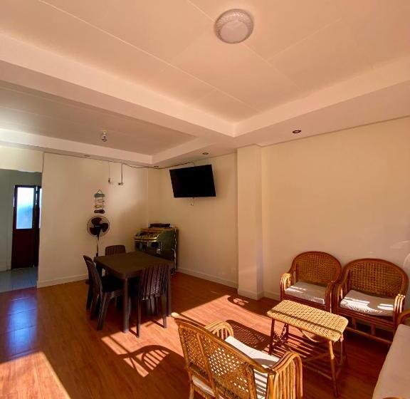 호스텔 Seaesta Beach House