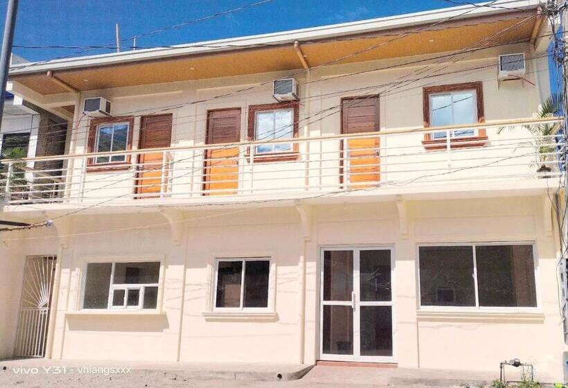 호스텔 Seaesta Beach House