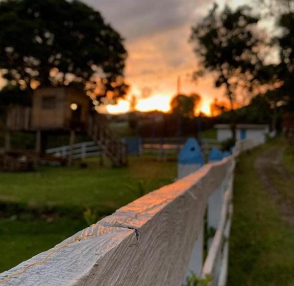 הוסטל Spanglish Colombia