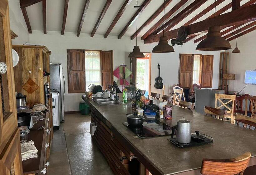 הוסטל Spanglish Colombia