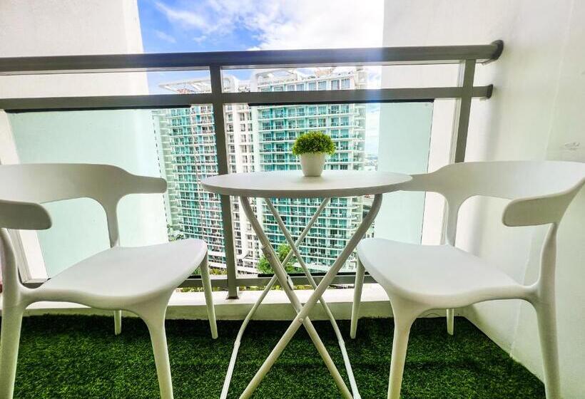 Azure Urban Residences Capital Staycation By P&c