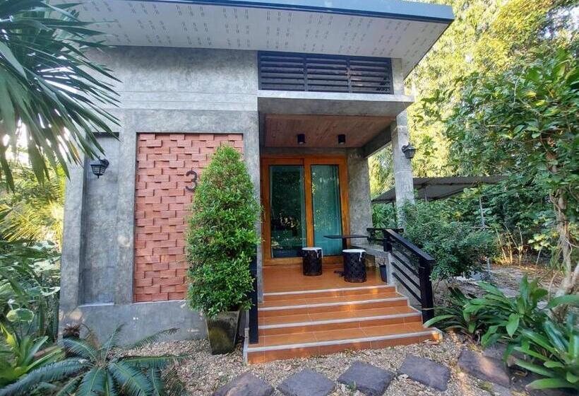 Baan Pak Arom Resort Chanthaburi