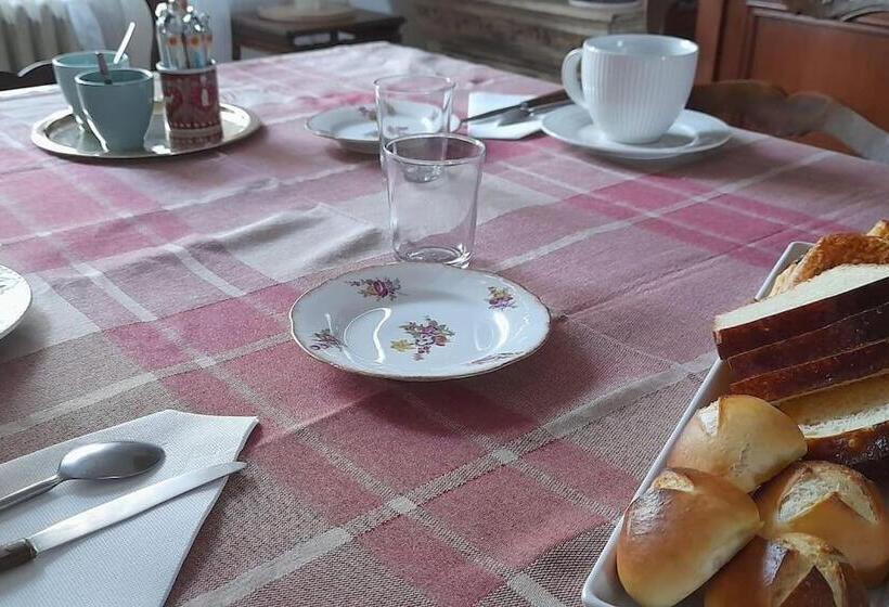 צימר Chambres D Hôtes Et Cuisine Commune, Domaine Les Peupliers, Lagnes