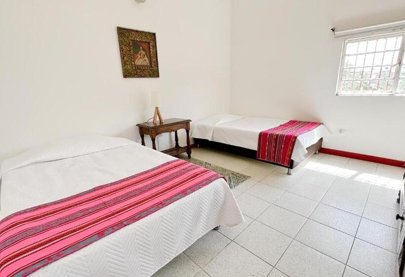 تختخواب و صبحانه Finca Hotel Hacienda Bruselas