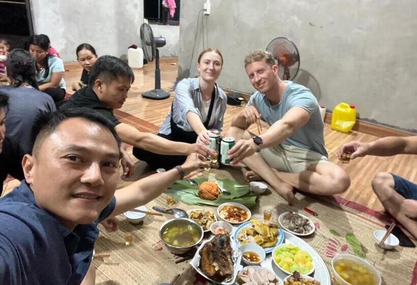 تختخواب و صبحانه Lake House