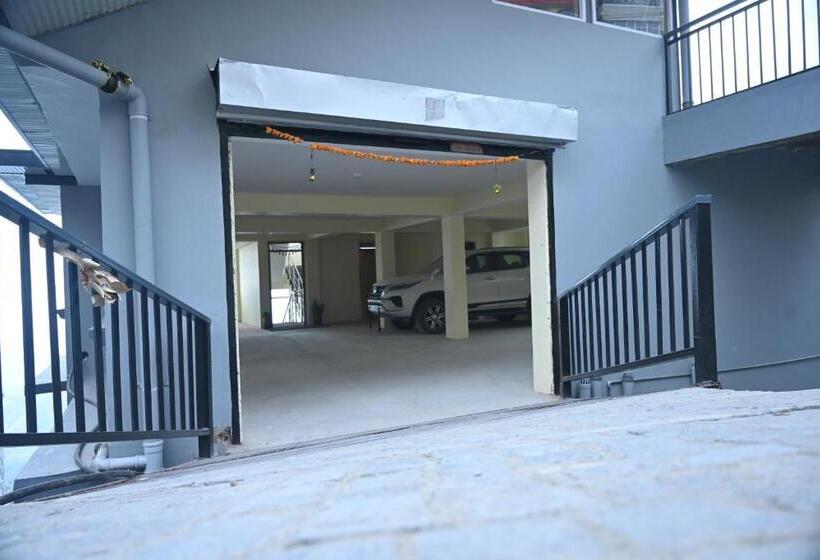 مبيت وإفطار Pine Ville Shimla