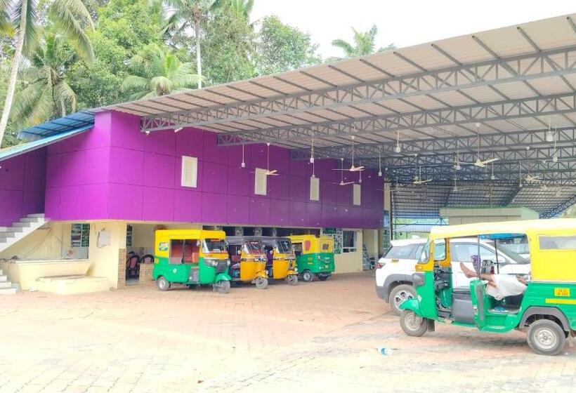 Bed and Breakfast Pulari Backwater & Rooms