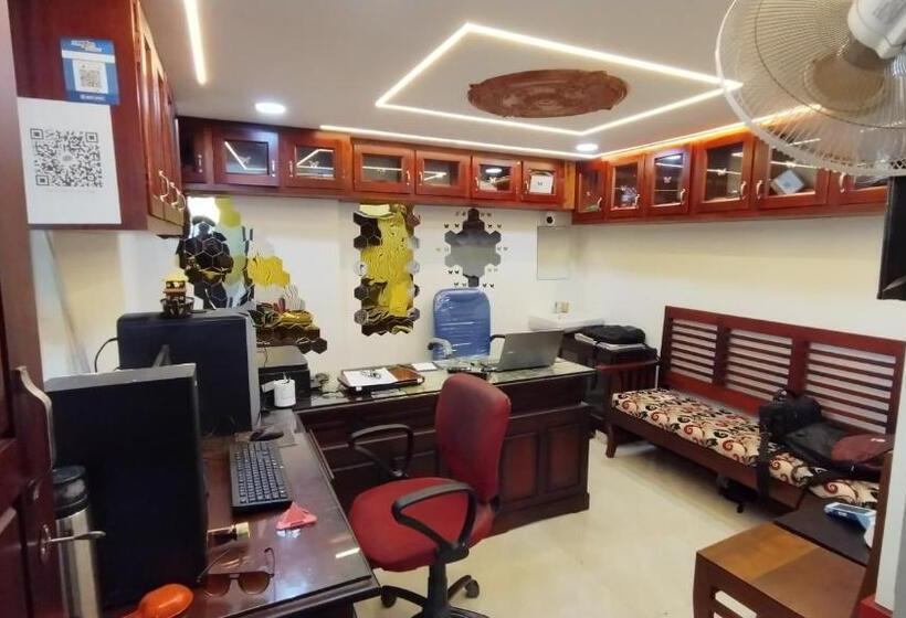 Bed and Breakfast Pulari Backwater & Rooms