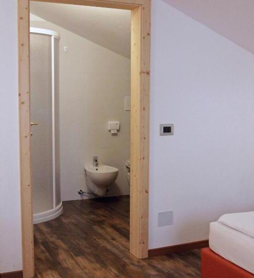 مبيت وإفطار Ski Lodge Pampeago