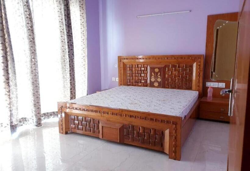 تختخواب و صبحانه Staymaker Durgapur