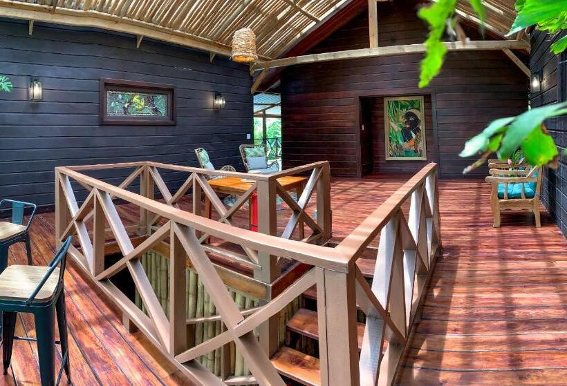 צימר The Lodge At Punta Rica  Hilltop Eco Lodge With Views & Pool