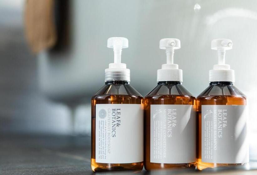 Breaky Hotel   Vacation Stay 21165v