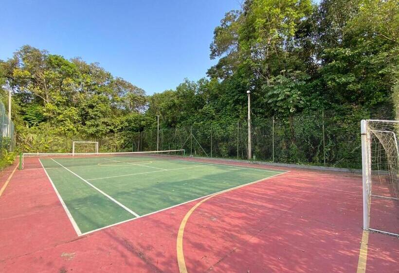 Flat Com Varanda E Serviços No Riviera Green