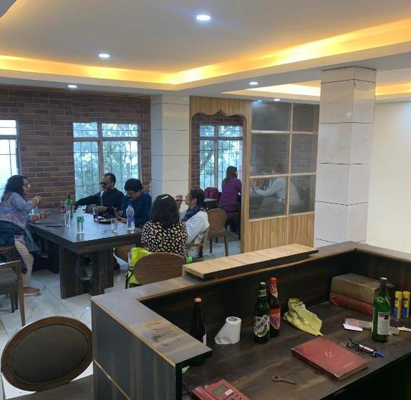 Отель Ananta Inn