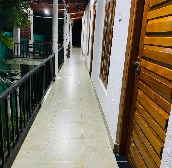 호텔 Black Panther Yala