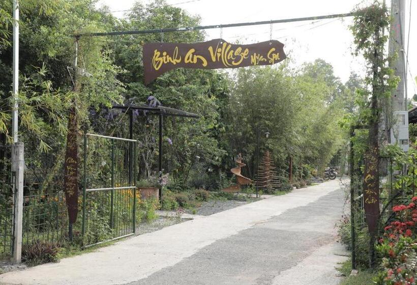 هتل Bình An Village