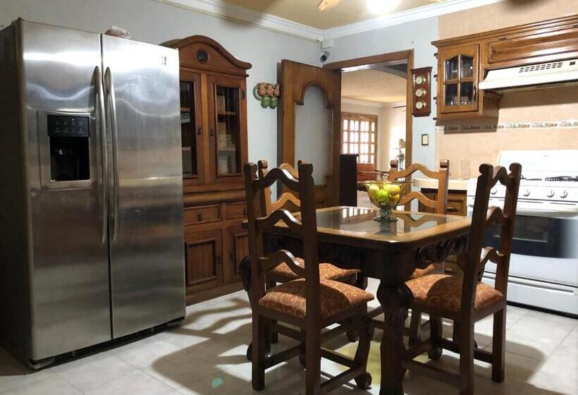 فندق Casablanca 160