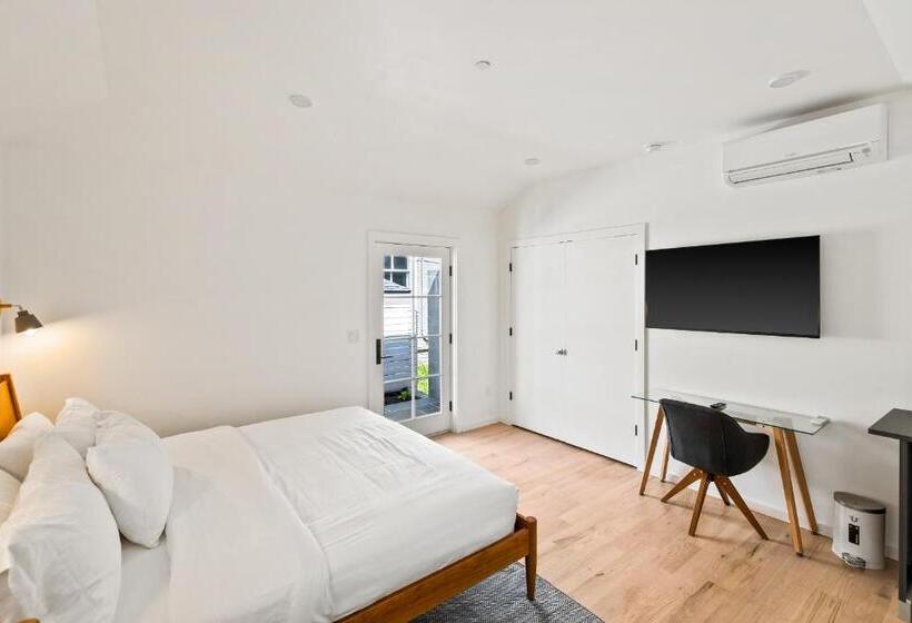 ホテル Boutique Room Steps From Downtown Mall Rose Jean   Room 5