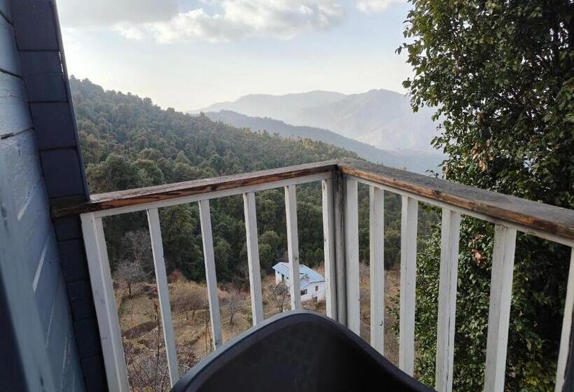 ホテル Cabin In The Woods  Luxury Cottages In Mukteshwar