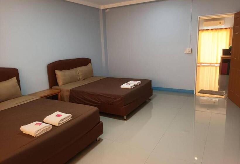 فندق Center Place Ang Thong