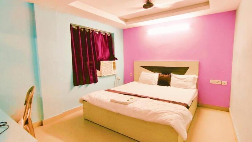 ホテル Chandra Bindu Near Sea Beach