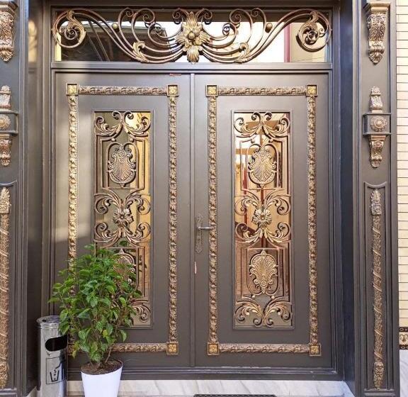 בית מלון כפרי Dari Zanjir Family Guest House