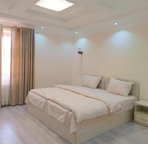 בית מלון כפרי Dari Zanjir Family Guest House