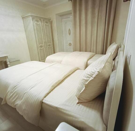 בית מלון כפרי Dari Zanjir Family Guest House