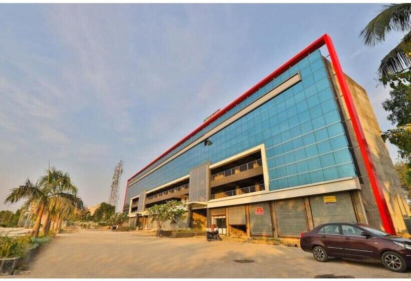 酒店 Day Night Stay, Surat