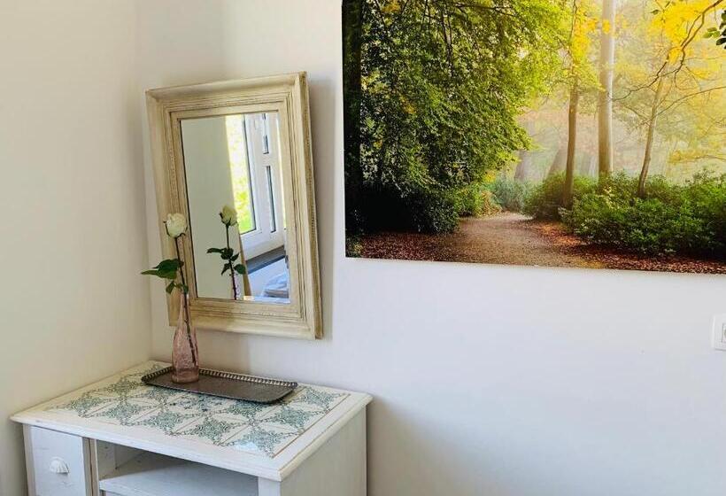 בית מלון כפרי De Lotuspoort Met Mihr S B&b In De Abdij Van Bornem