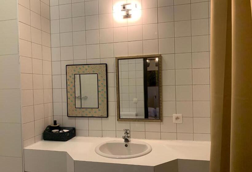 בית מלון כפרי De Lotuspoort Met Mihr S B&b In De Abdij Van Bornem