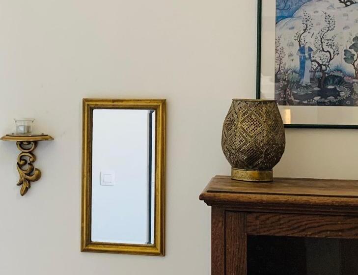 בית מלון כפרי De Lotuspoort Met Mihr S B&b In De Abdij Van Bornem