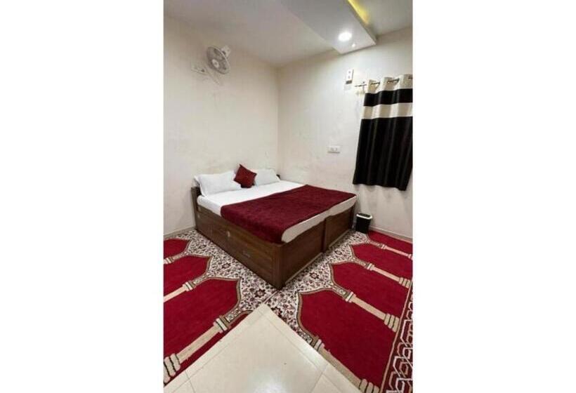 فندق Desert Inn, Bhuj