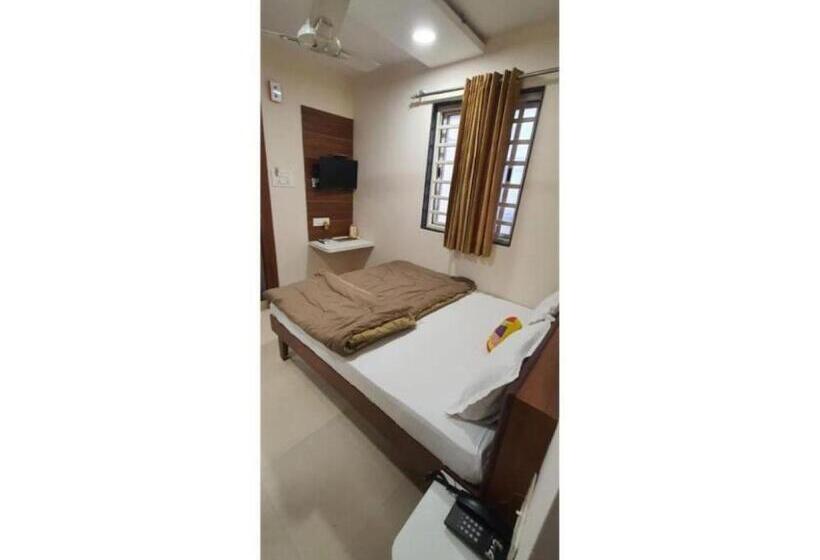 فندق Desert Inn, Bhuj