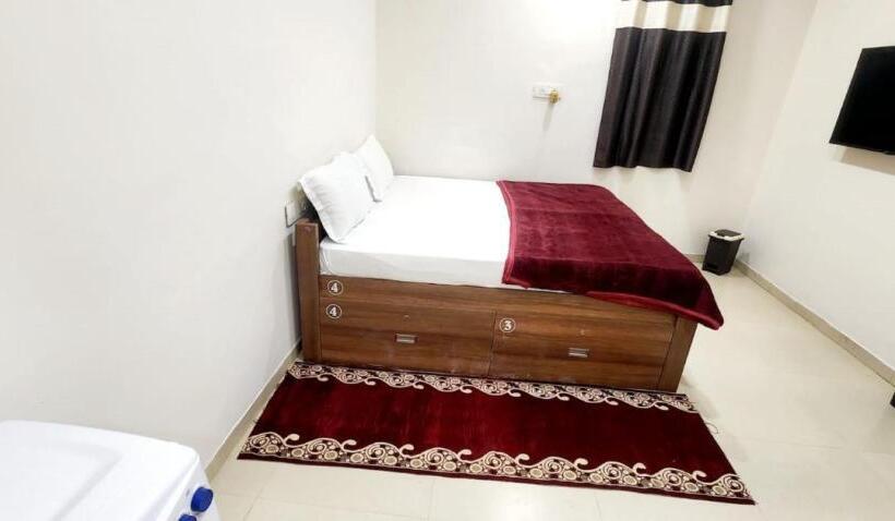 فندق Desert Inn, Bhuj