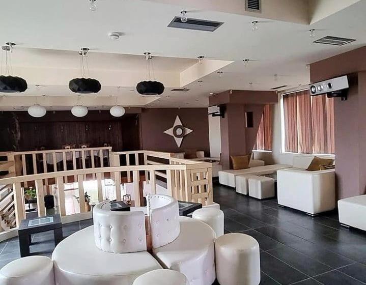 Отель Different