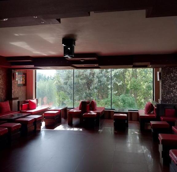 Отель Different