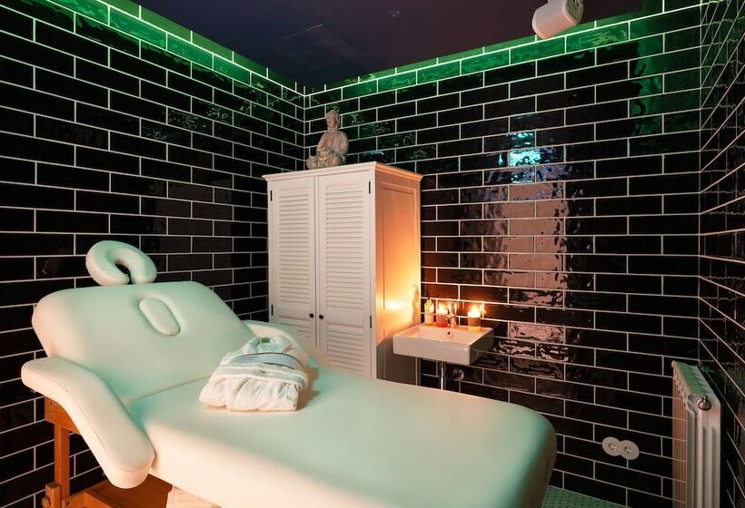 ホテル Dona Maria