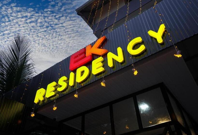 בית מלון כפרי Ek Residency