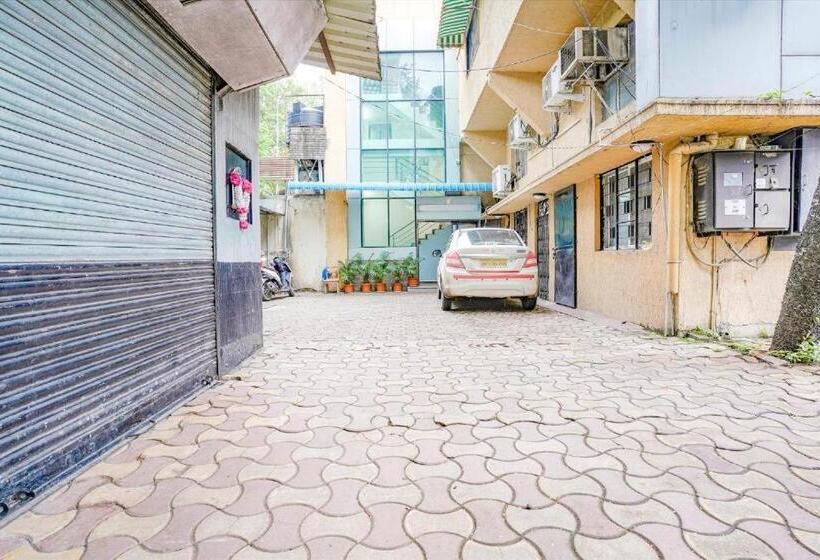 Отель Gandharva Residency Swargate