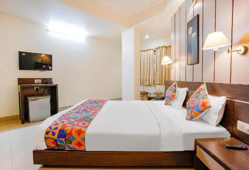 Отель Gandharva Residency Swargate