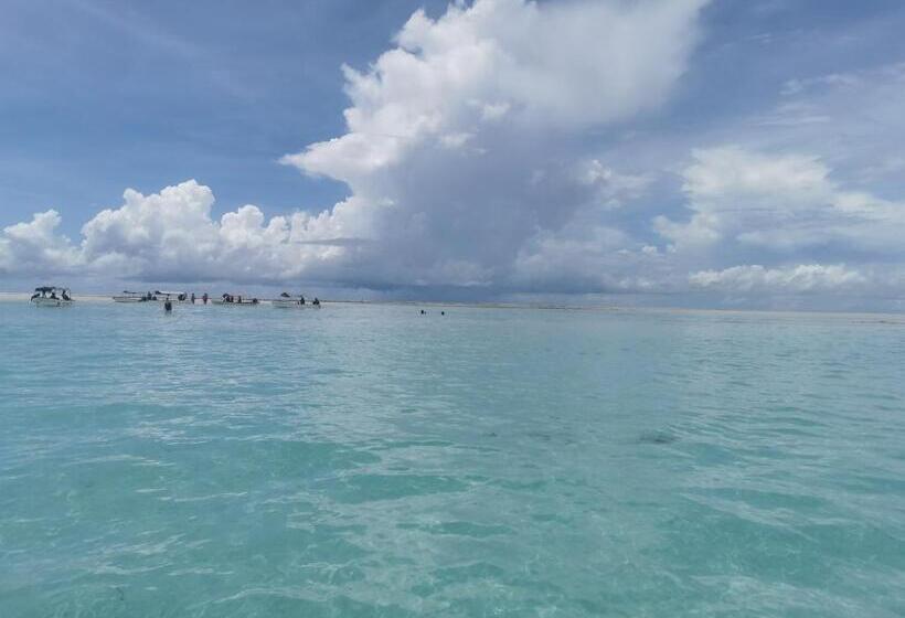 호텔 Holiday Time Bungalows Zanzibar