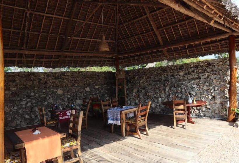 호텔 Holiday Time Bungalows Zanzibar